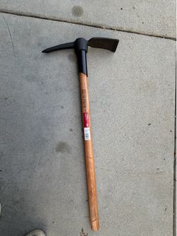 New Husky Pickaxe 2.5 lbs.