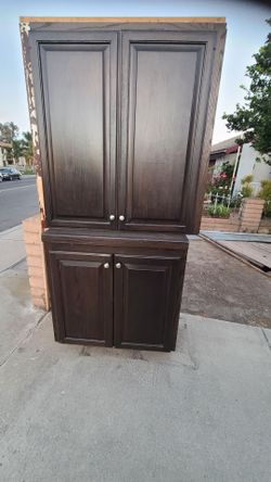 GRATIS !!! Gabinete buenas condiciones, la parte de abajo tiene una caja de seguridad, Tocayo Ave. y Oro Vista Rd.,  San Diego 92154  (Sur de San Dieg