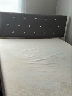 Full size memory foam mattress and bedframe with drawers underneath