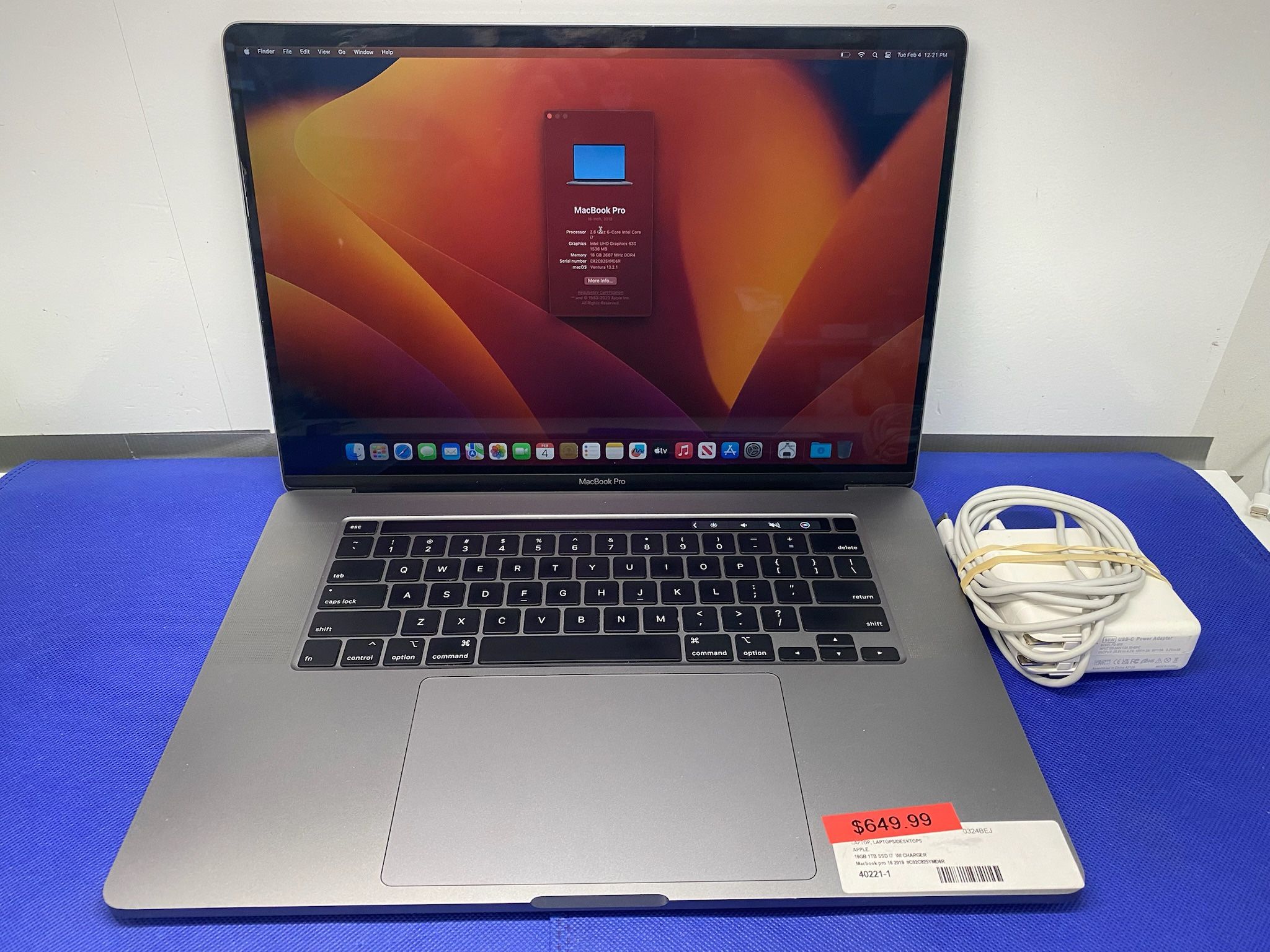 Apple MacBook Pro 2019 16" i7 16GB RAM 1TB SSD W/ CHARGER