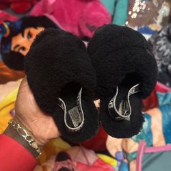 UGG slides 