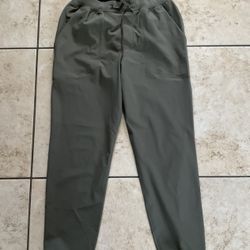 Lululemon Men Peloton Pants  