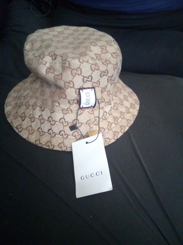 Ladies Gucci Reverse able Hat