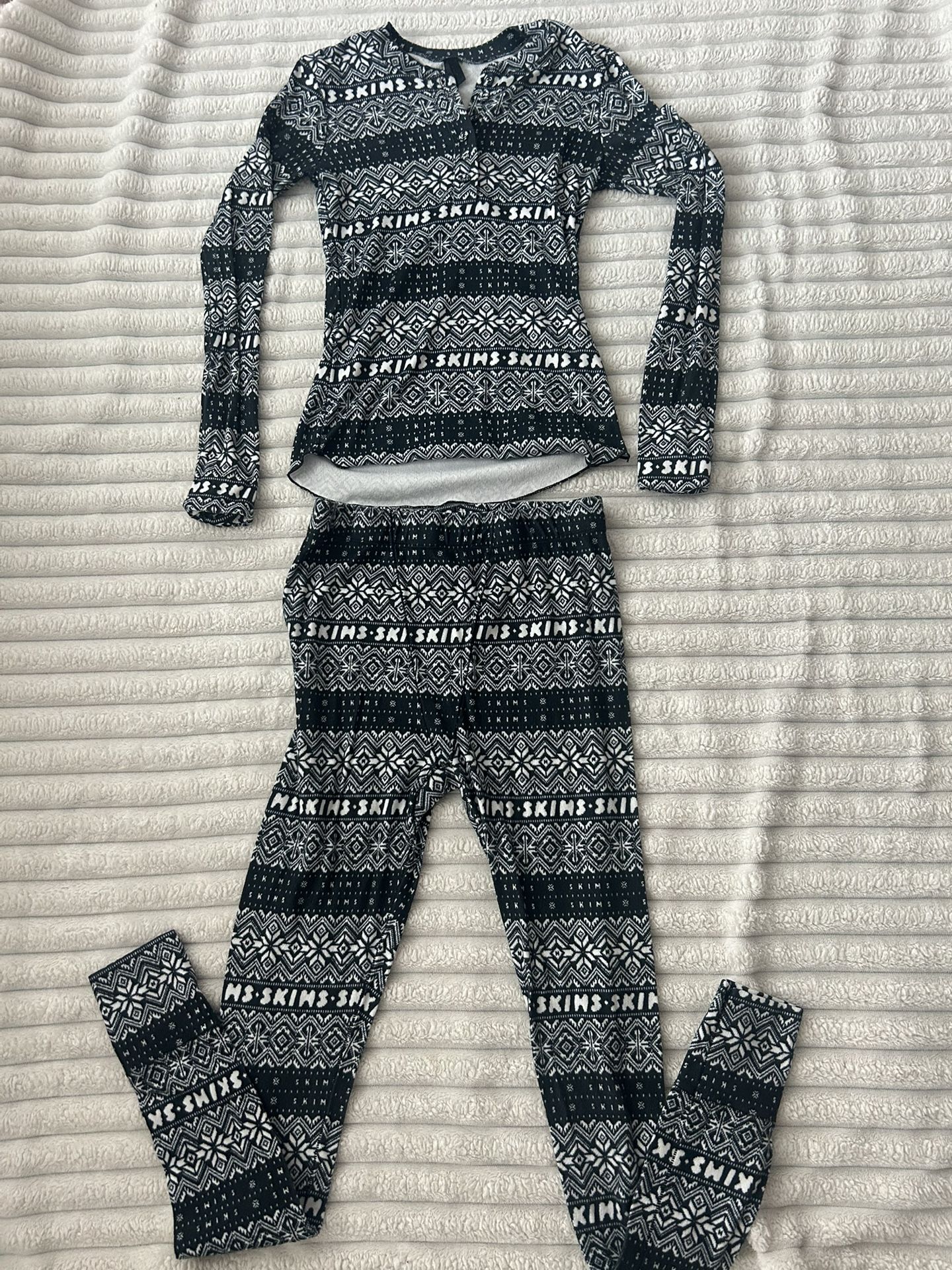 Skims Black And White Winter Pajama Set