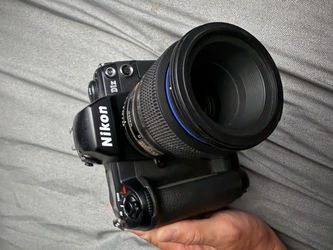 Nikon D1X with lens