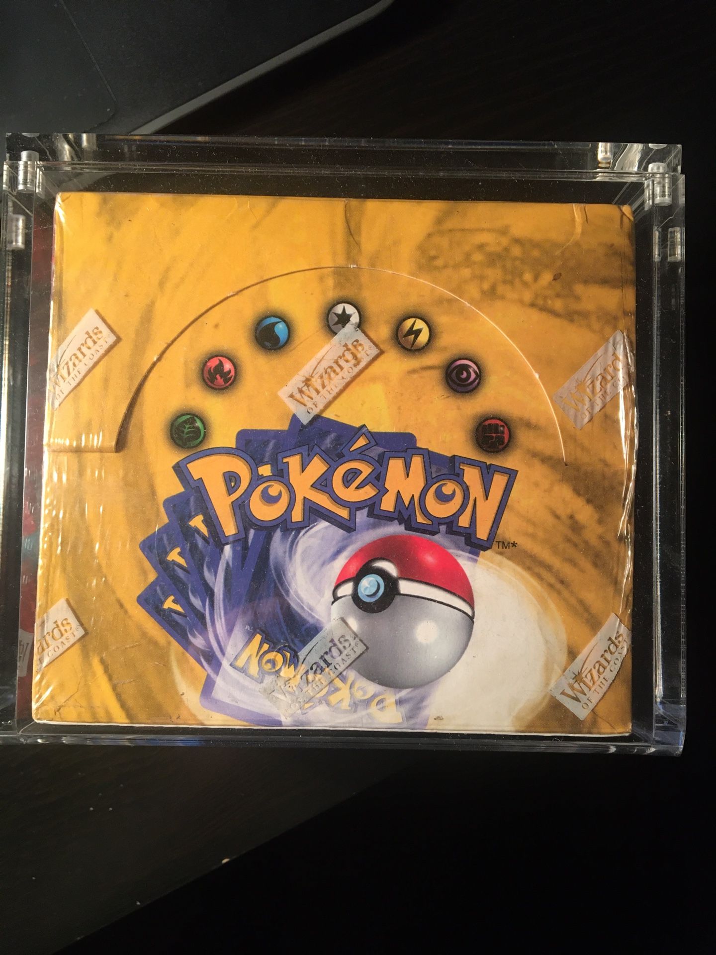 Spanish - Base Set Booster Box - Factory Sealed with Acrylic Case