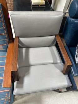 Used Great Quality Arm Chair