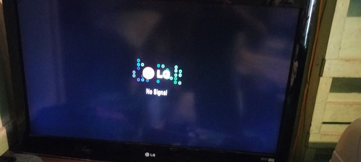 42" Lg Flat Screen