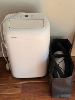 Like new Toshiba Portable AC With Remote And Accessories