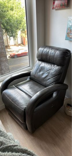 Black Leather Recliner Chair