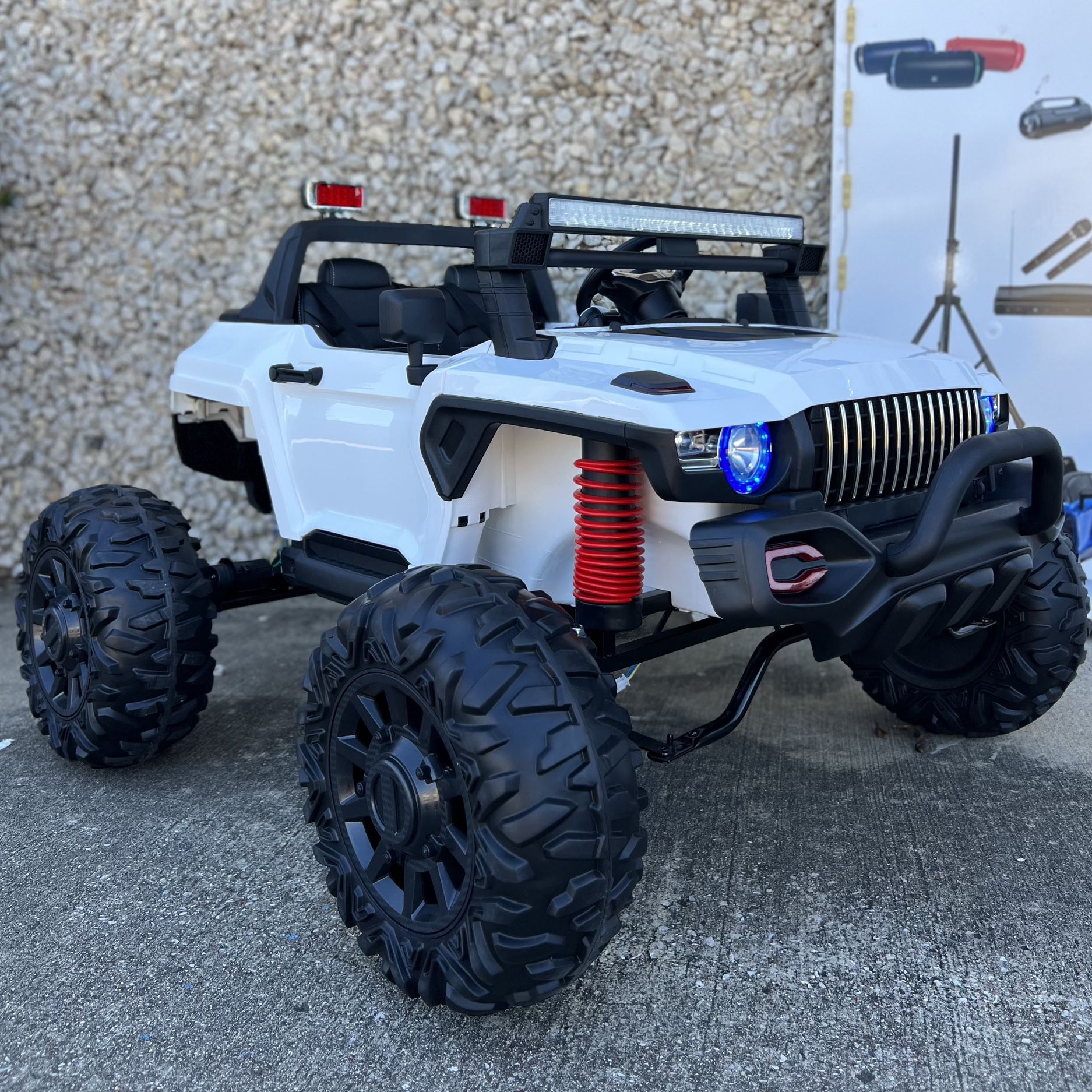  QLS Electric 12V Ride on Jeep for Kids