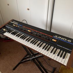 Roland Juno 6 80s Vintage Synthesizer