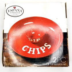 Brand New España Lifestyle Chip & Dip Serving Set (2PC) in the beautiful Blaze Red finish.