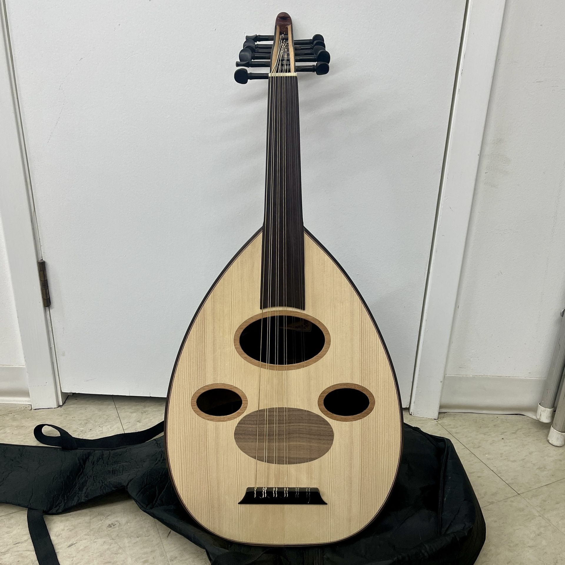 Arabic Oud Black Walnut And Carry Bag
