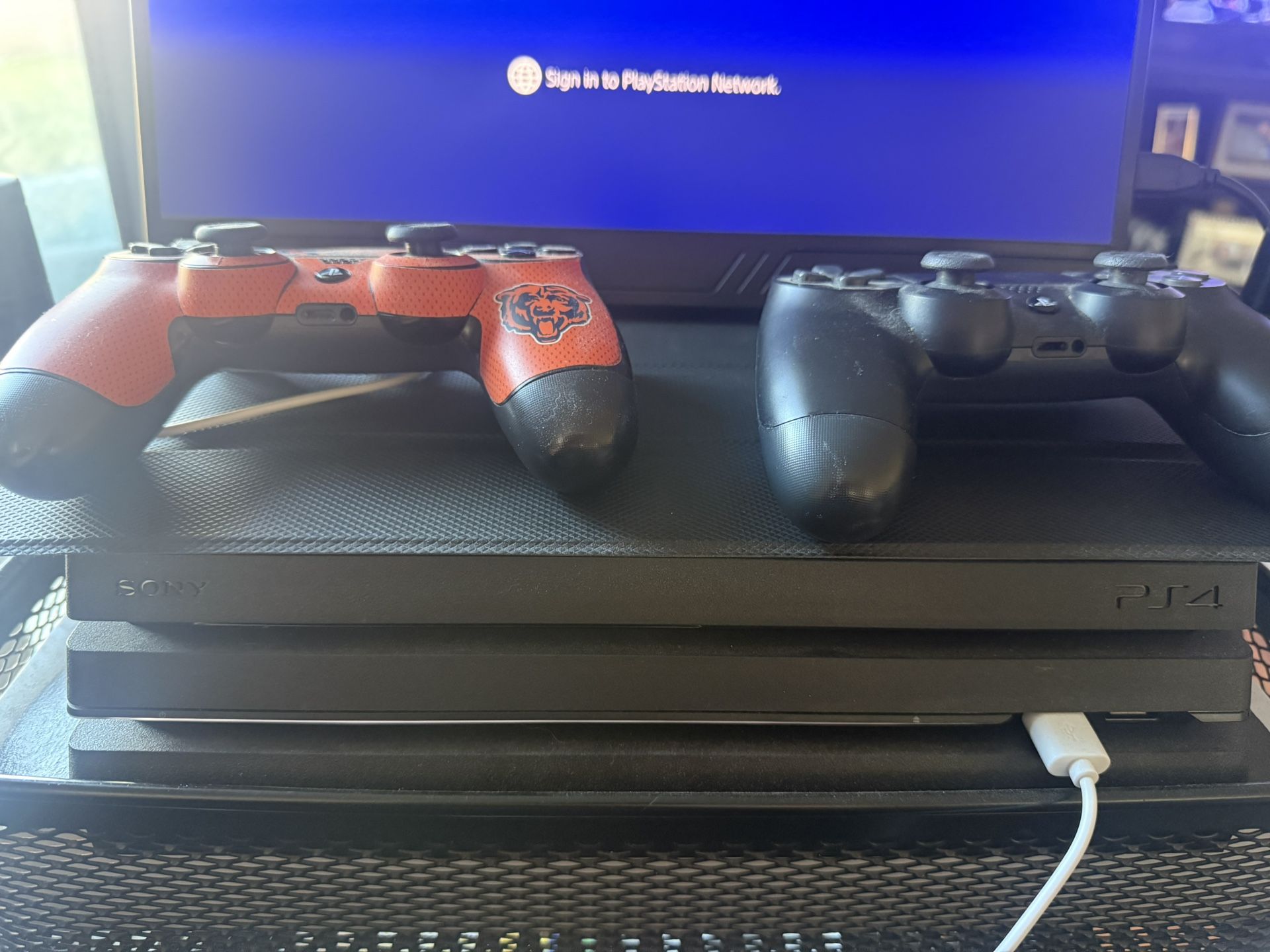 PS4 PRO With Extra