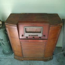 Air Chief Radio, Antique 