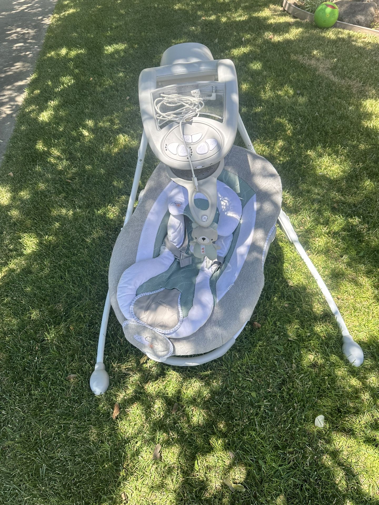 Baby swing