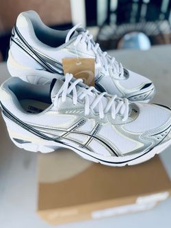 ASICS GT-2000 men’s running shoe series