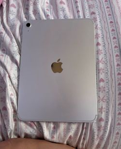 iPad 11th gen 128gigs.
