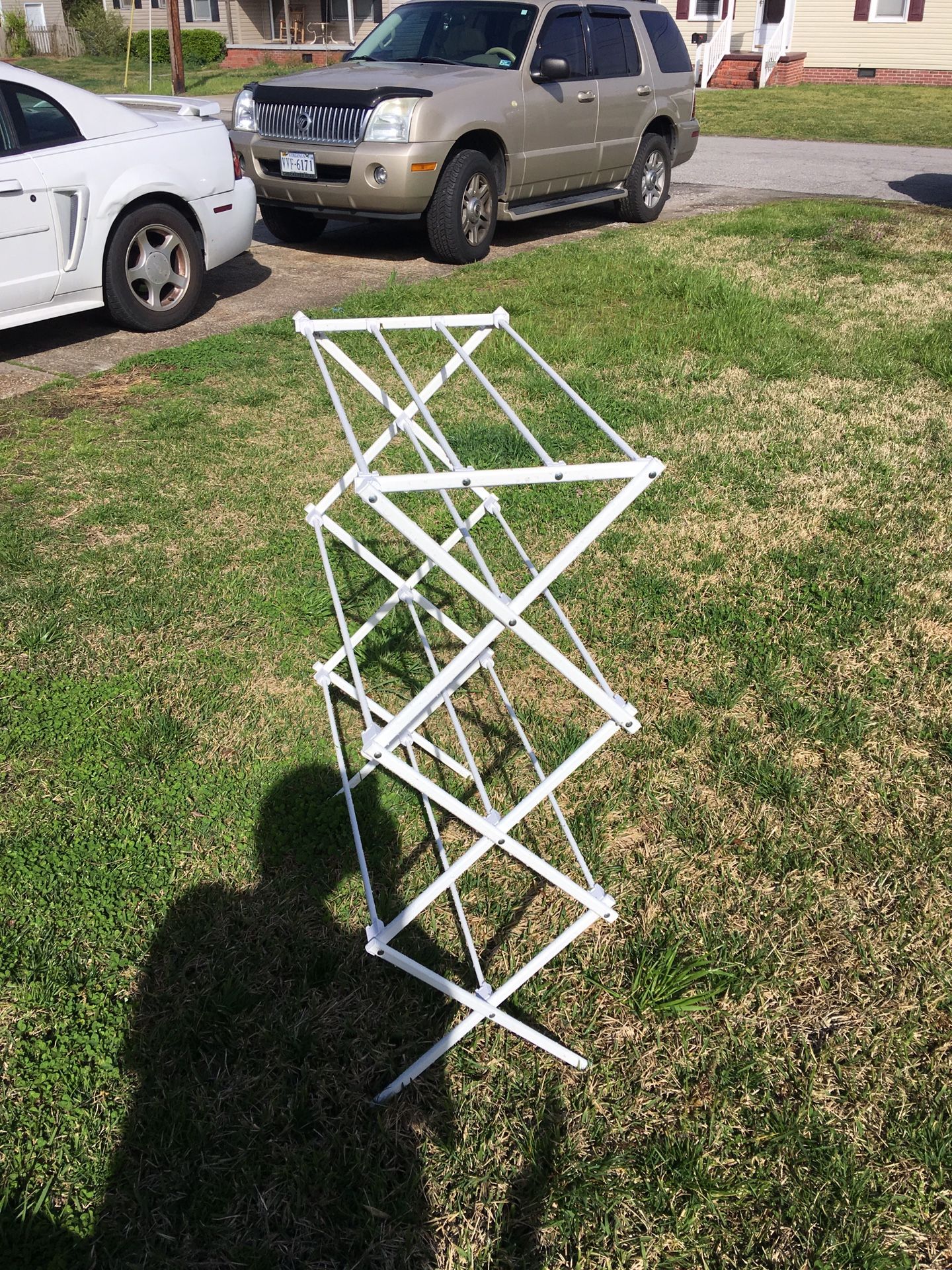 Portable Clothes Line/Rack - Towel Rack- Solar Clothes Line