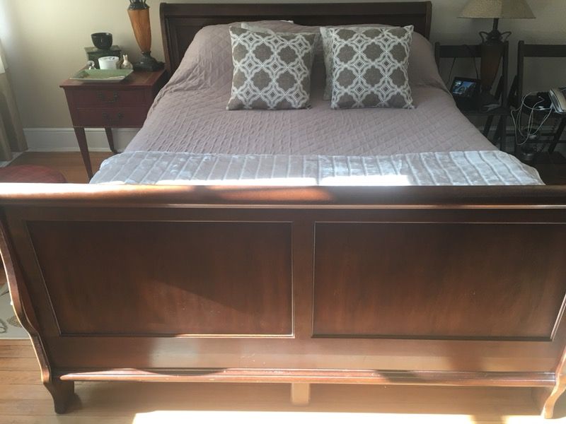 Antique Queen Sleigh Bed Cherry Hardwood