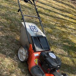 Husqvarna Lawnmower 