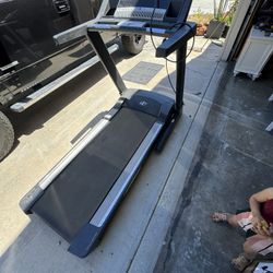 Treadmill 
