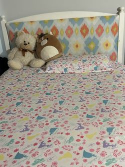 Full Sized Bed Frame And 2 End Table 