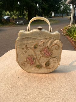Vintage Embroidered Floral Box Handbag