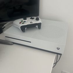Xbox One S