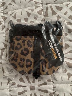 Supreme Neck Pouch