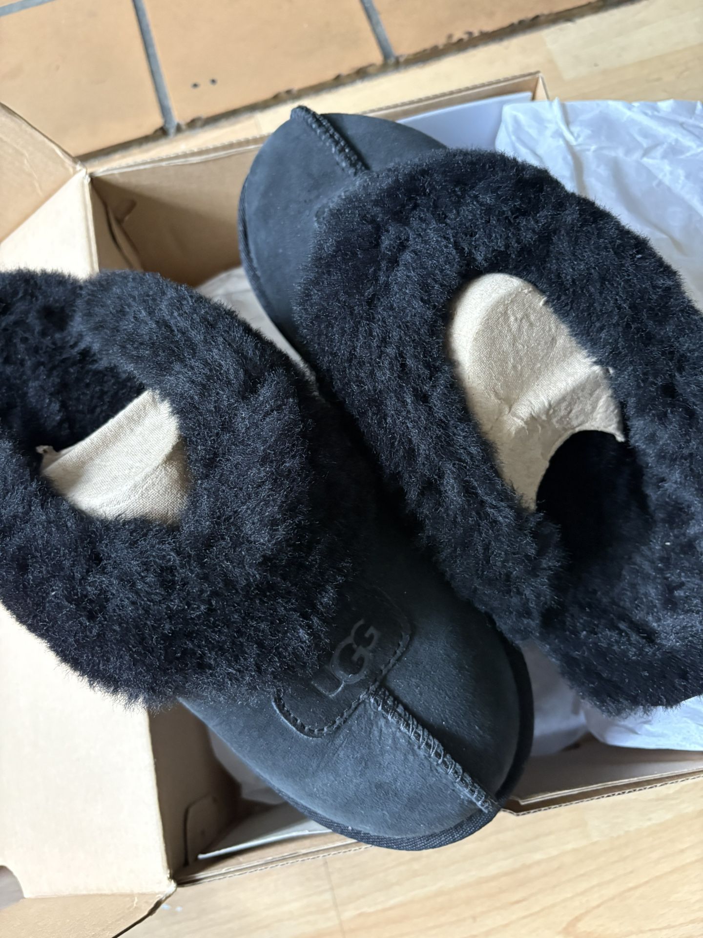 Uggs Slippers
