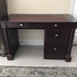 Desk With Rolling Filing Cabinet 