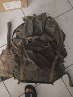 Usa military bag shovel