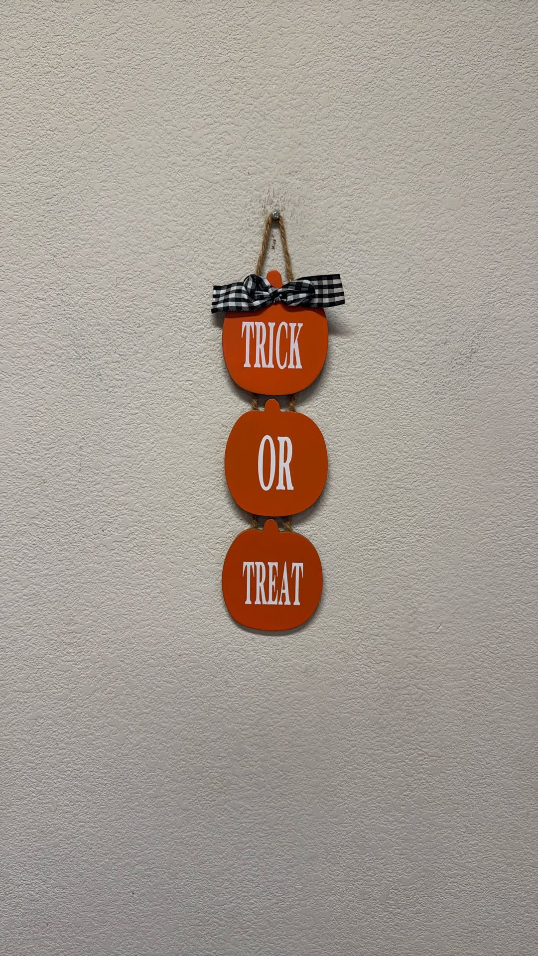 Trick Or Treat Halloween Wall Sign Home Decoration
