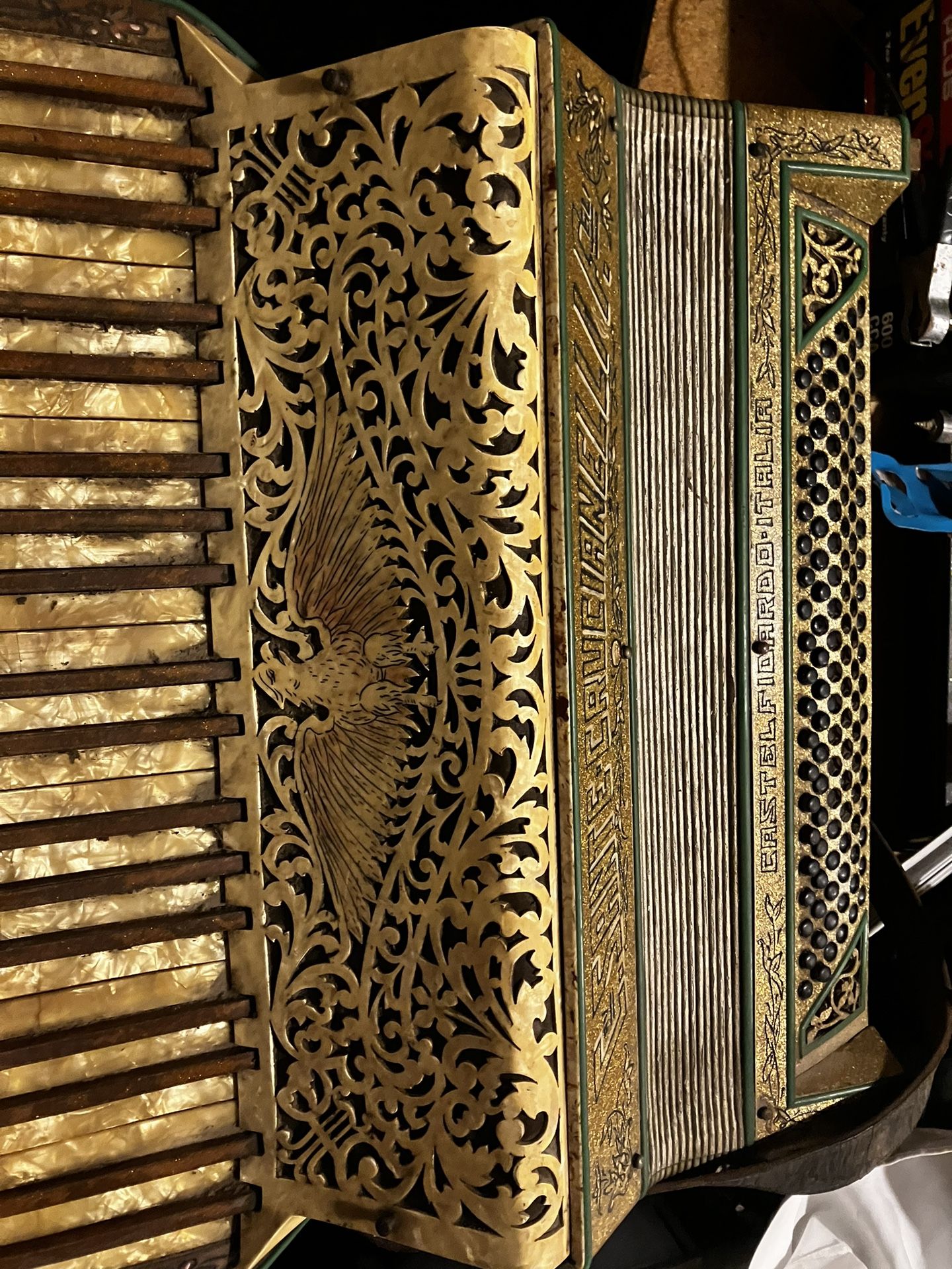 Vintage Accordion!!! Gorgeous Pearl Structure!