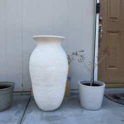 White plastered Pottery 