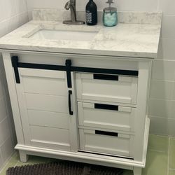 Bathroom vanity