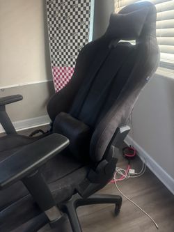 Gaming chair