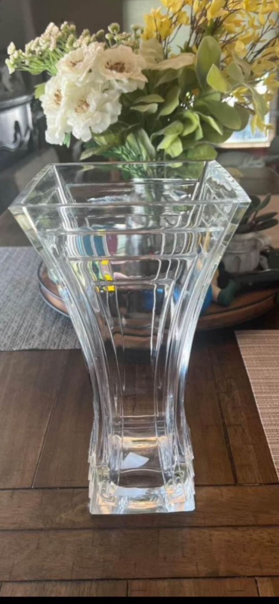 Mikasa 12” Inch Crystal Flair Vase.
