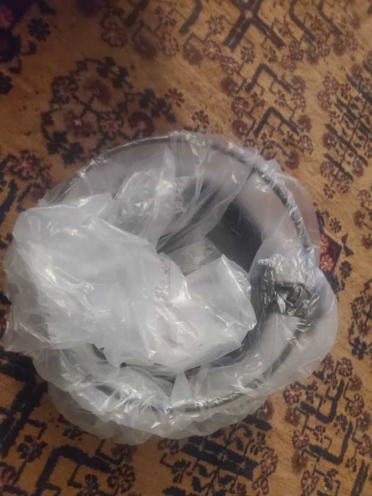 ARTORA Wall Mounted Plant Holder, 2 Pack Metal Flower Pot Wall Hanging Shelf Black Indoor Outdoor Decorative Floating Shelves Planter Hanger Racks for