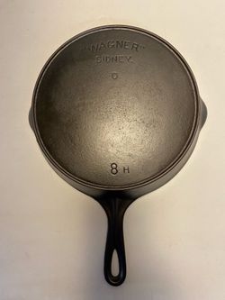 Wagner Arched Logo Sidney O 8H with Heat Ring sits flat restored