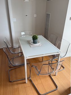 Table + Chairs