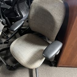 Steelcase V1 Leap Office Chair 