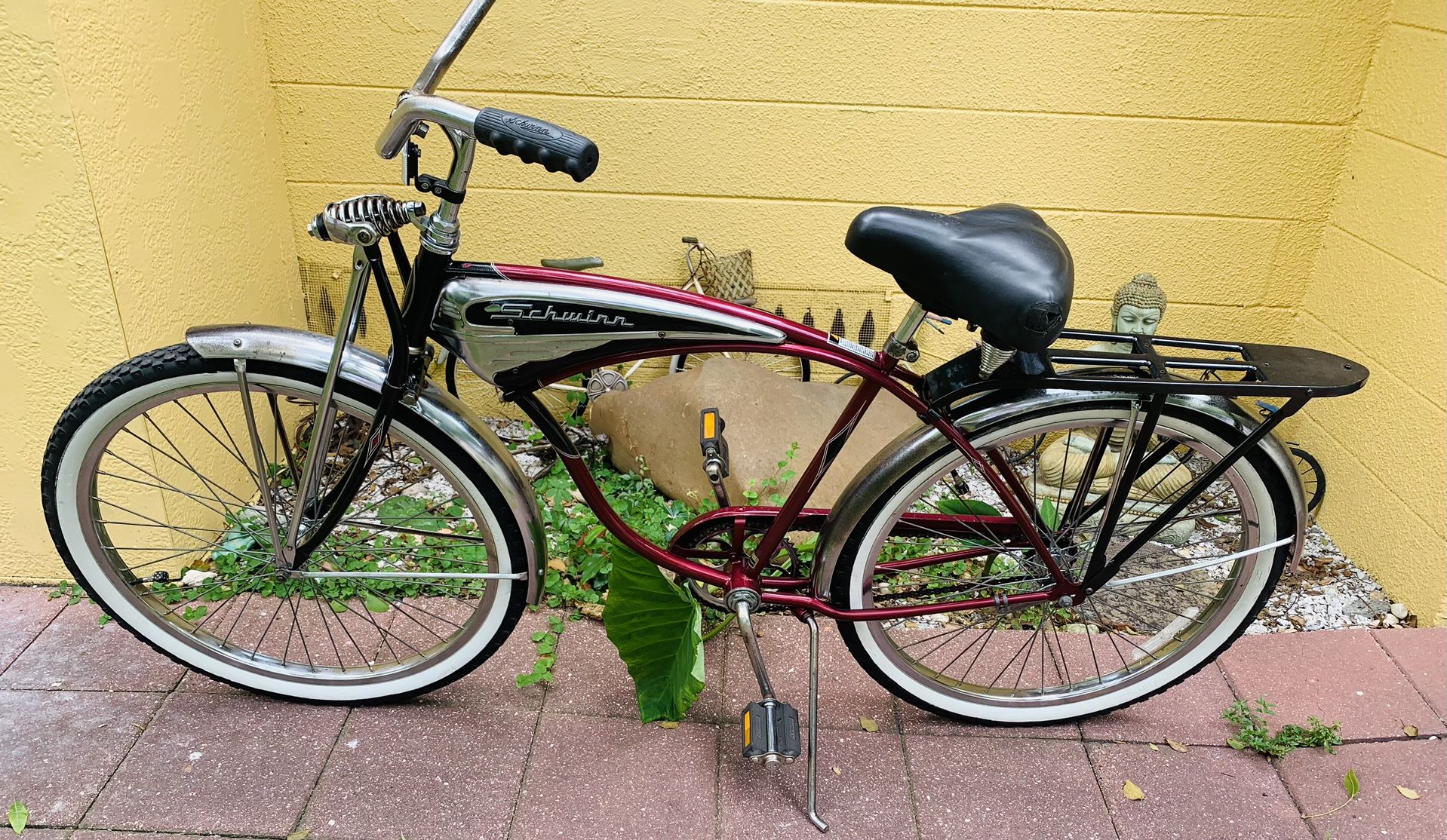 schwinn cruiser deluxe bicycle 24" Legacy Kids' Bike Schwinn Baywood 1 Deluxe Cruiser Bike 1980 SCHWINN DELUXE CRUISER |