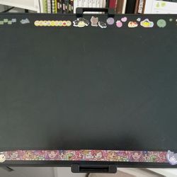 Kamvas Pro 16 (15.6 inch Screen, Full-lamination, Anti-Glare Glass, ±60° Tilt Support, 3-in-1 Cable)