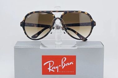 Rayban Sunglasses New In Box 
