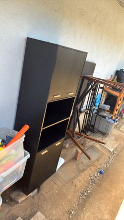 Cabinet 6ft tall