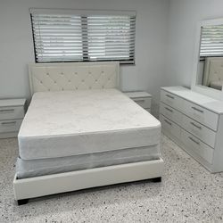 Queen Bedroom Set With Mattress 2 Nightstand And Dresser And Mirror. All New Furniture And Free Delivery 