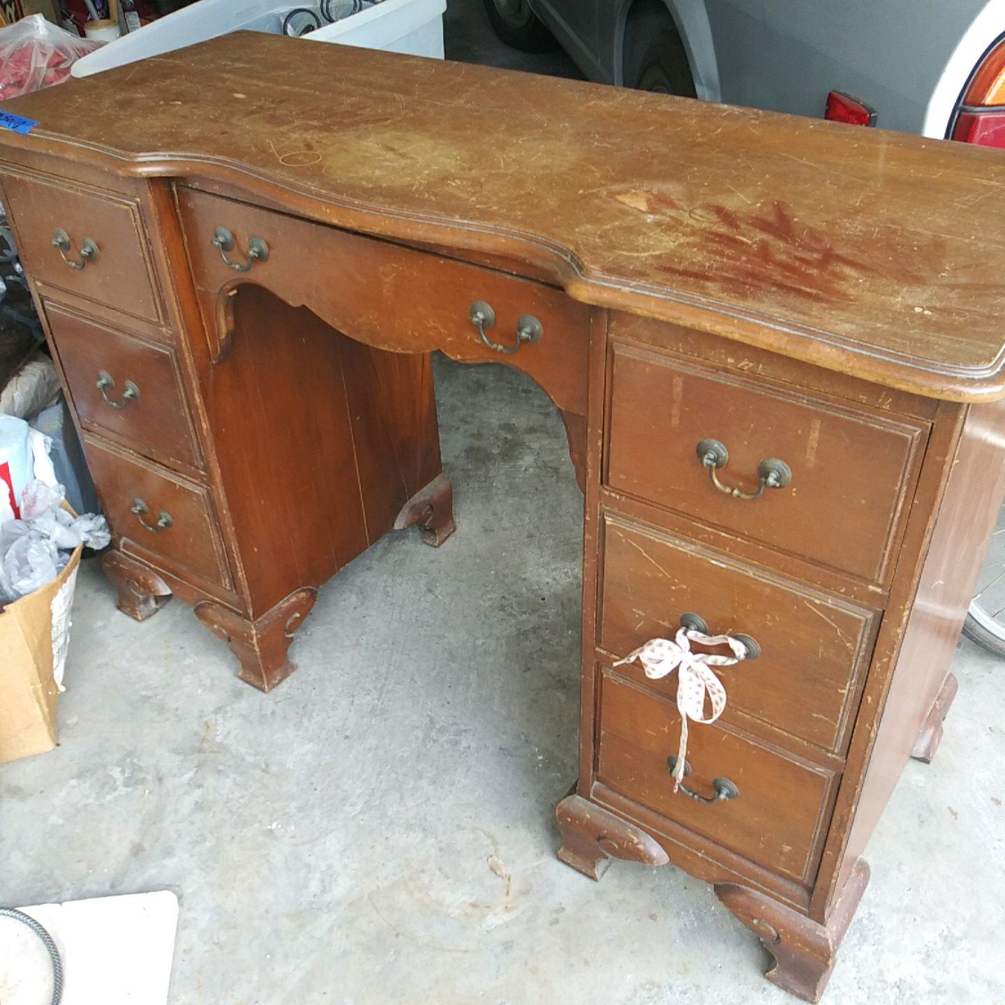 Antique small desk.